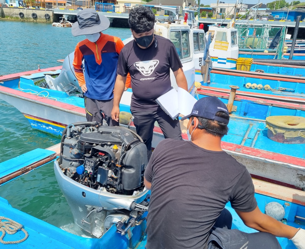 ▲ 어업용 기자재 이동수리소 운영