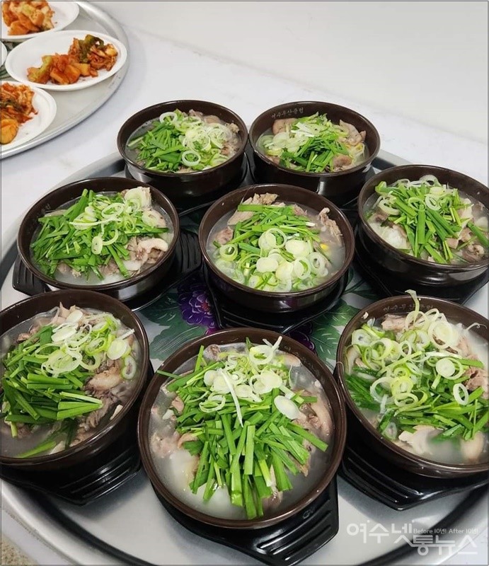 ▲여수 내조국국밥에서 만든 서민 국밥 모둠국밥이다.  ⓒ김태호