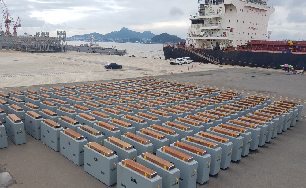 ▲  대불항 조선기자재 선적