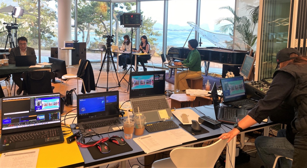 ▲ 장도 아트카페 온라인 마이스 유치 설명회