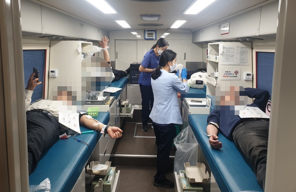 ▲ 여수소방대원 헌혈 모습