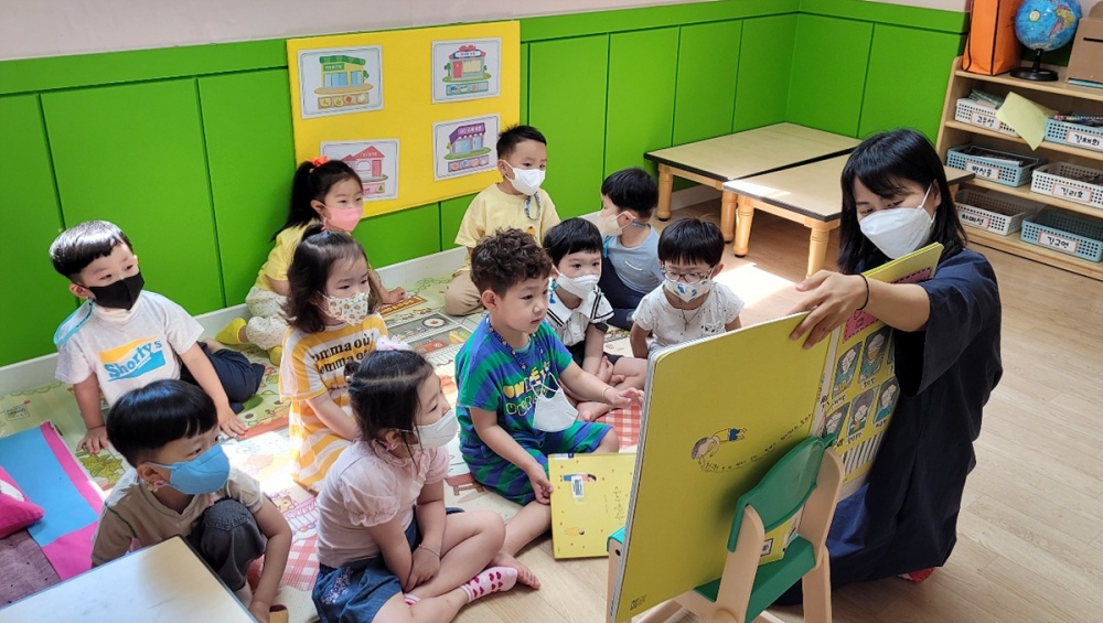 ▲ 관내 어린이집 및 유치원 ‘책 읽어주세요’ 프로그램