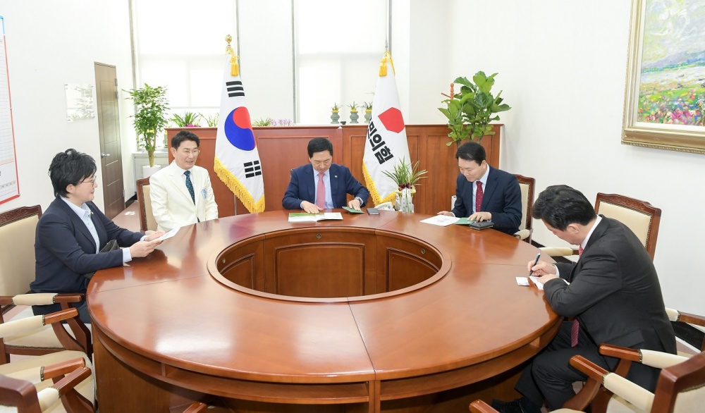 ▲노관규 시장이 국민의힘 지도부를 만나 2023정원박람회 개막식 참석을 요청했다.