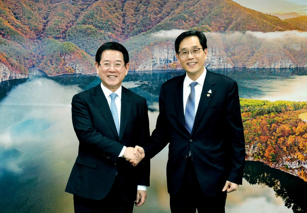 ▲ 한훈 통계청장이 전남도청을 방문했다.