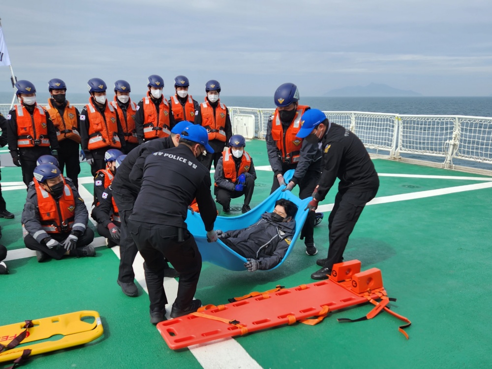 ▲ 응급환자 호송 훈련