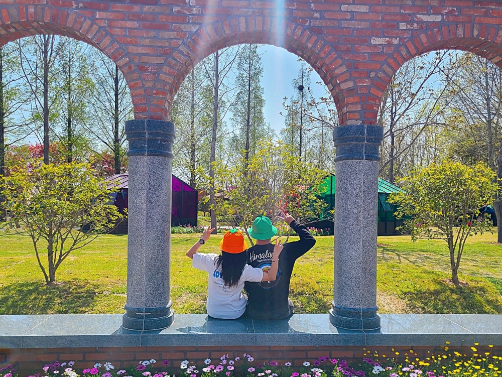 ▲ 스페인정원에서 사진 한 컷 ⓒ순천시