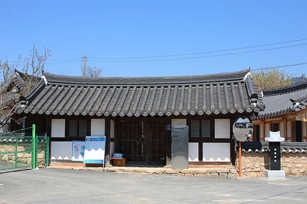 ▲ 구례 지역 최초의 신교육 문화 발상지인 호양학교 모습. 1908년 황현 일행이 세웠으며 이 학교를 통해 독립만세운동의 기초를 세웠고 우국과 애국충절의 근간이 되었다. ⓒ 오문수 