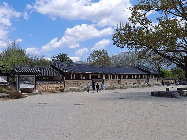 ▲박경리 소설 토지의 배경인 최참판댁 모습 ⓒ 오문수 