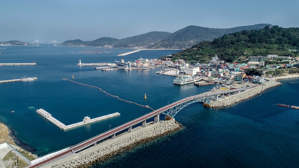 ▲ 삼산면 거문도