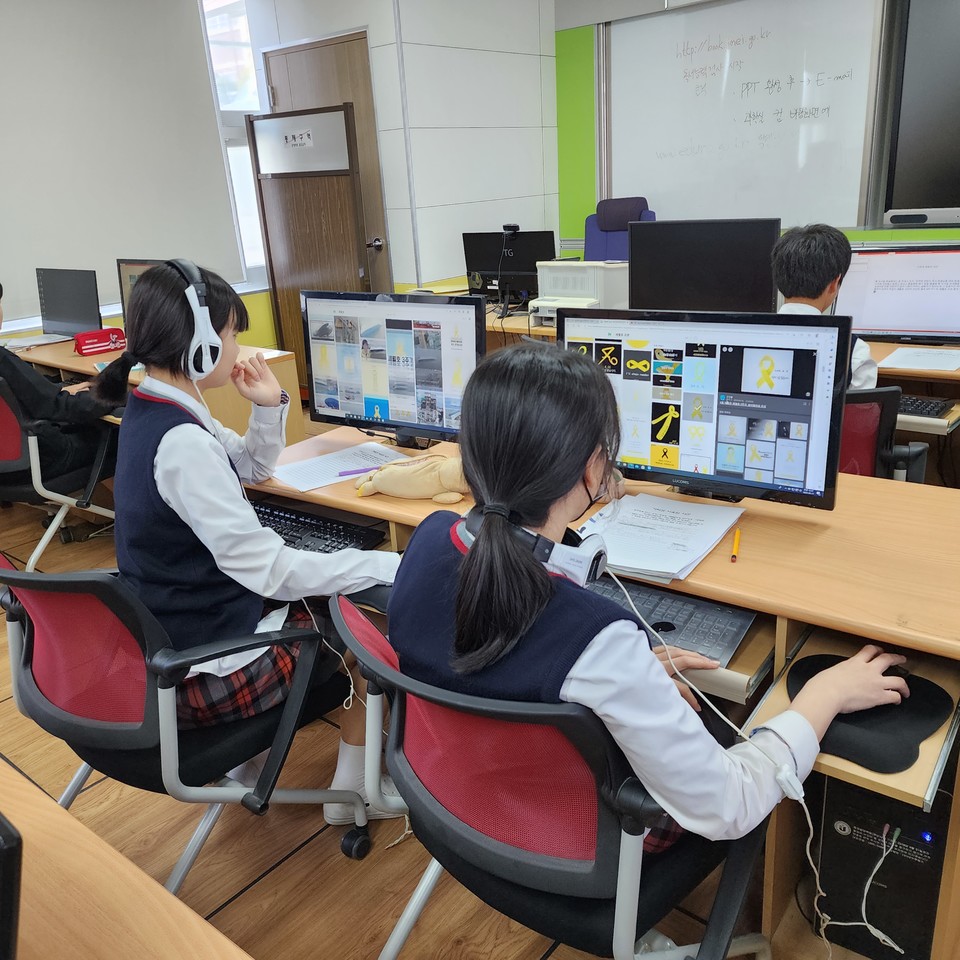 ▲ 디지텔 세상은 덕후를 원한다.