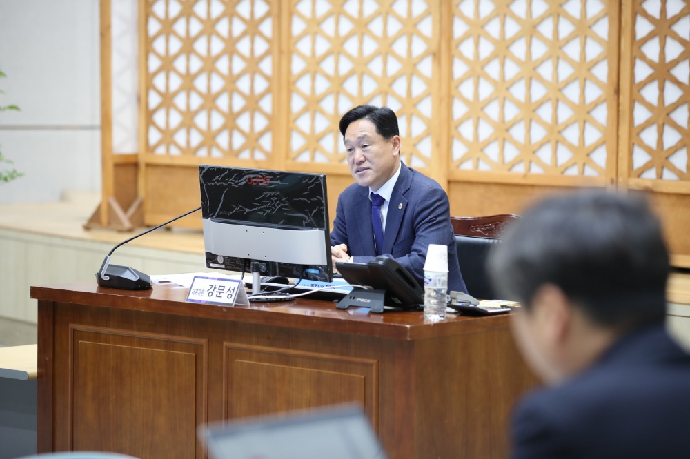 ▲전라남도청 왕인실 ‘전라남도 2022회계연도 결산검사’ 모습