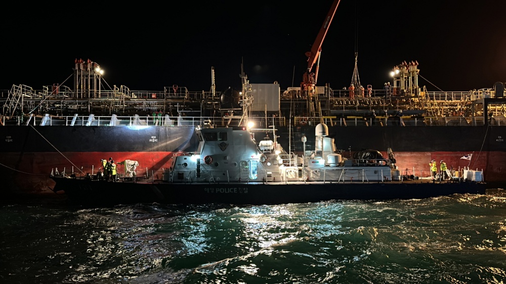 ▲ 사고선박에 계류 중인 해경