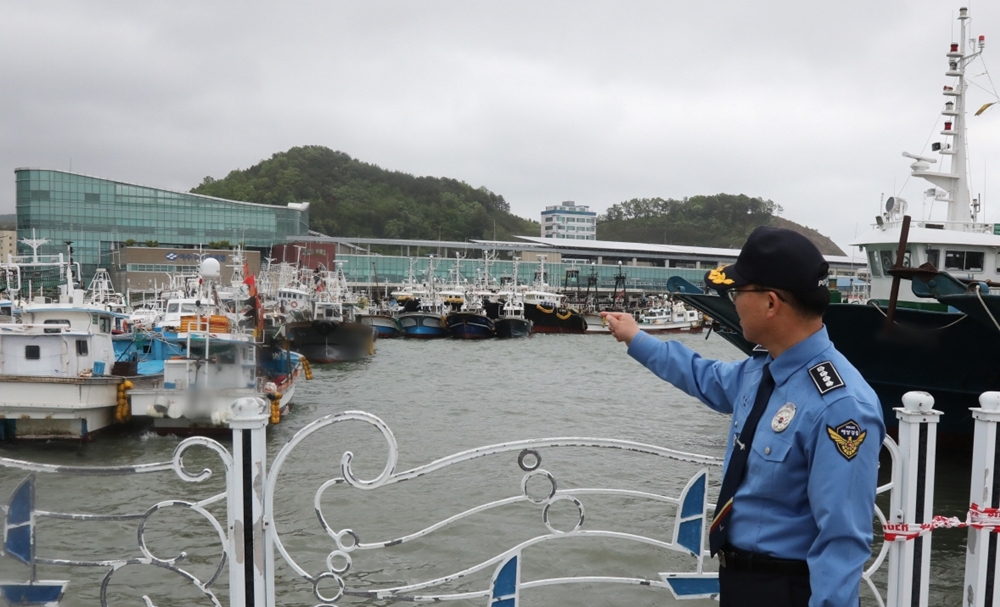 ▲ 어선 밀집 지역 국동항 점검 모습
