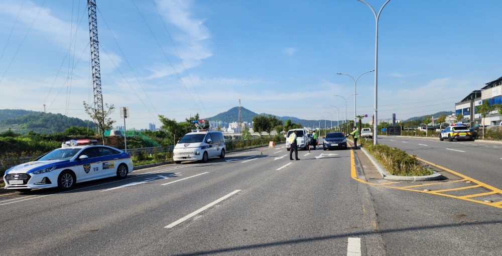 ▲ 주삼동 출근길 숙취운전 단속 현장