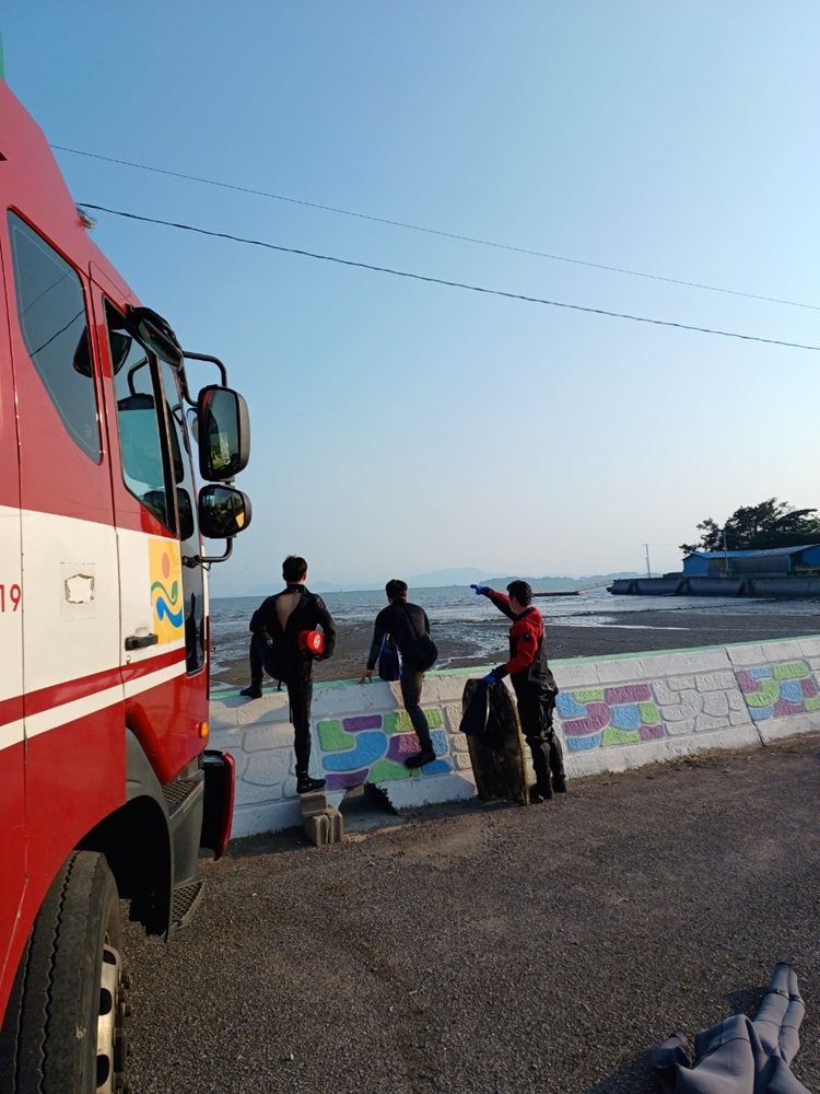 ▲ 구조현장에 나타난 구급대