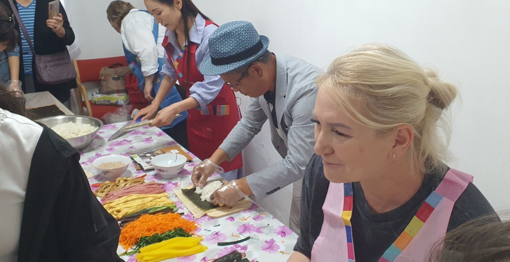 ▲ 김밥만들기 체험