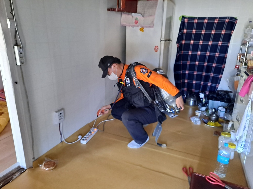 ▲ 전기화재 줄이는 트래킹 클리너 모습