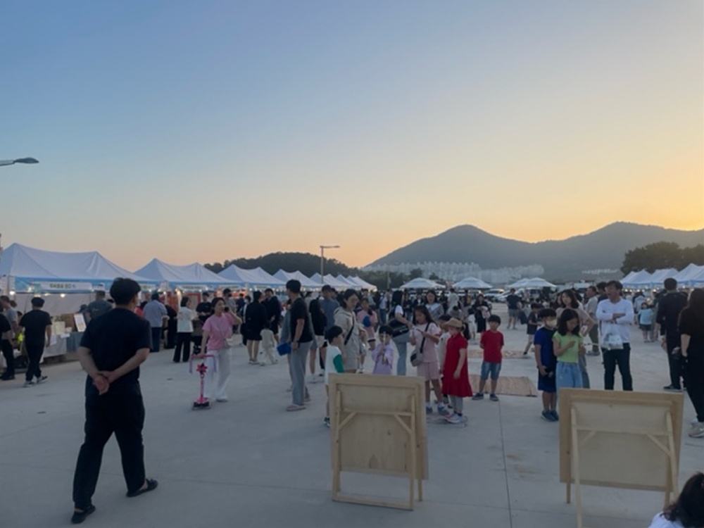 ▲ 이순신마리나에서 열린 ‘가치장터’