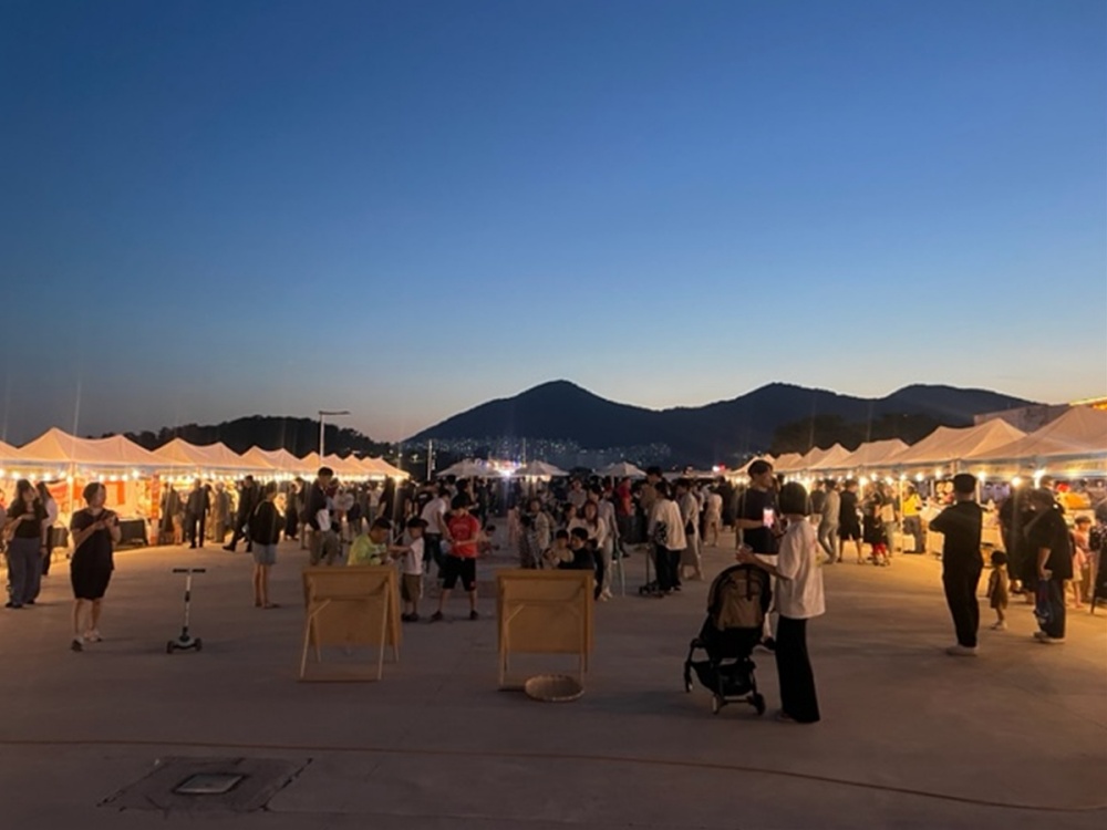 ▲ 이순신마리나에서 열린 ‘가치장터’