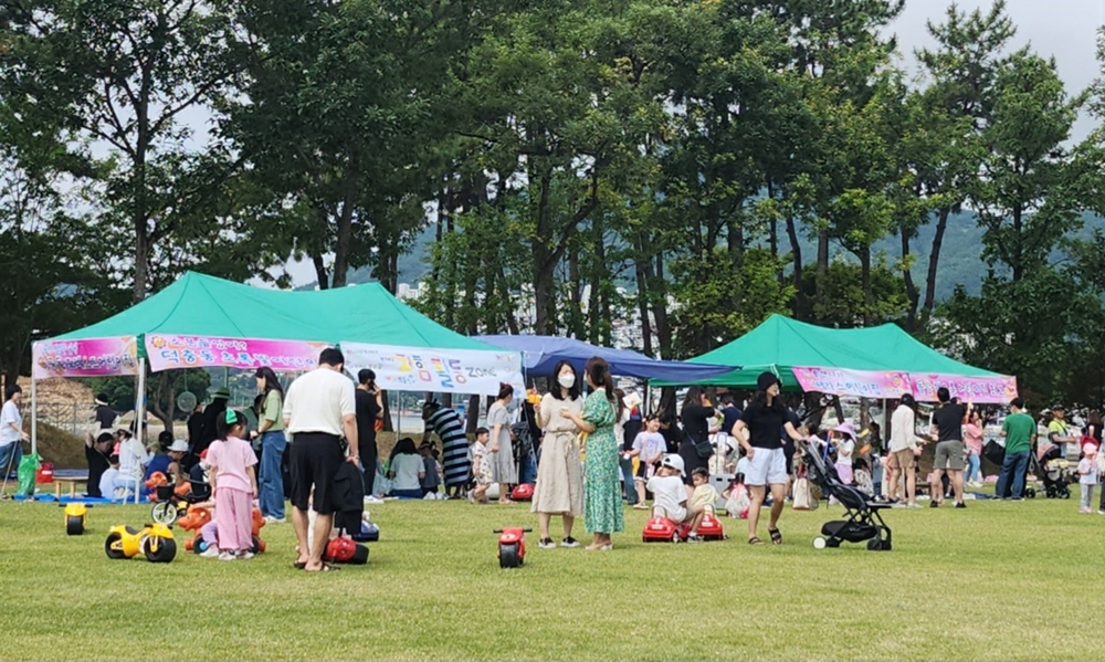 ▲여수시 민간어린이집 연합회 '함께하는 프렌즈 플리마켓' 현장