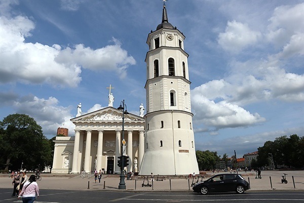 ▲리투아니아 카톨릭 신앙 중심지 빌뉴스 대성당 모습  ⓒ오문수