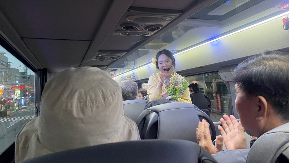 ▲ ‘시간을 달리는 버스커’ 공연 