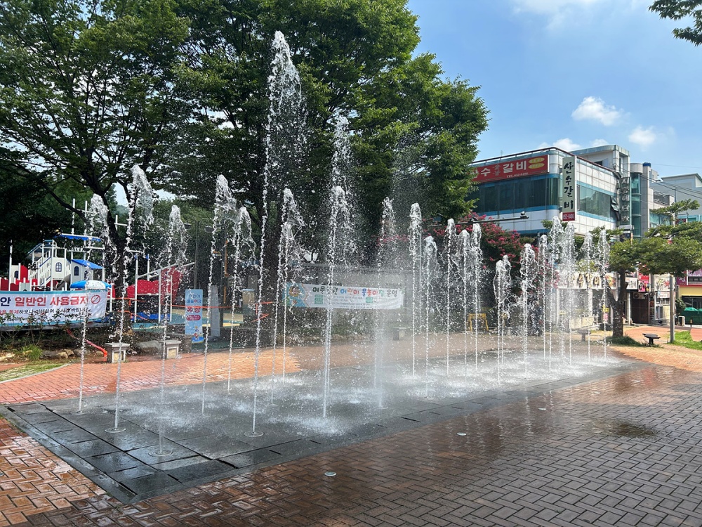 ▲ 여문문화의 거리 바닥분수대