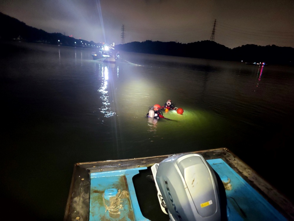 ▲광양시 광영포구 앞 수중수색