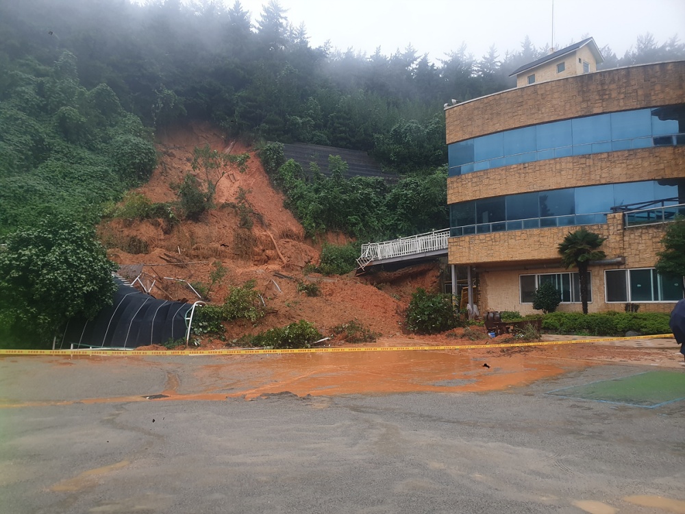 ▲ 노인요양시설 하얀연꽃 피해현장