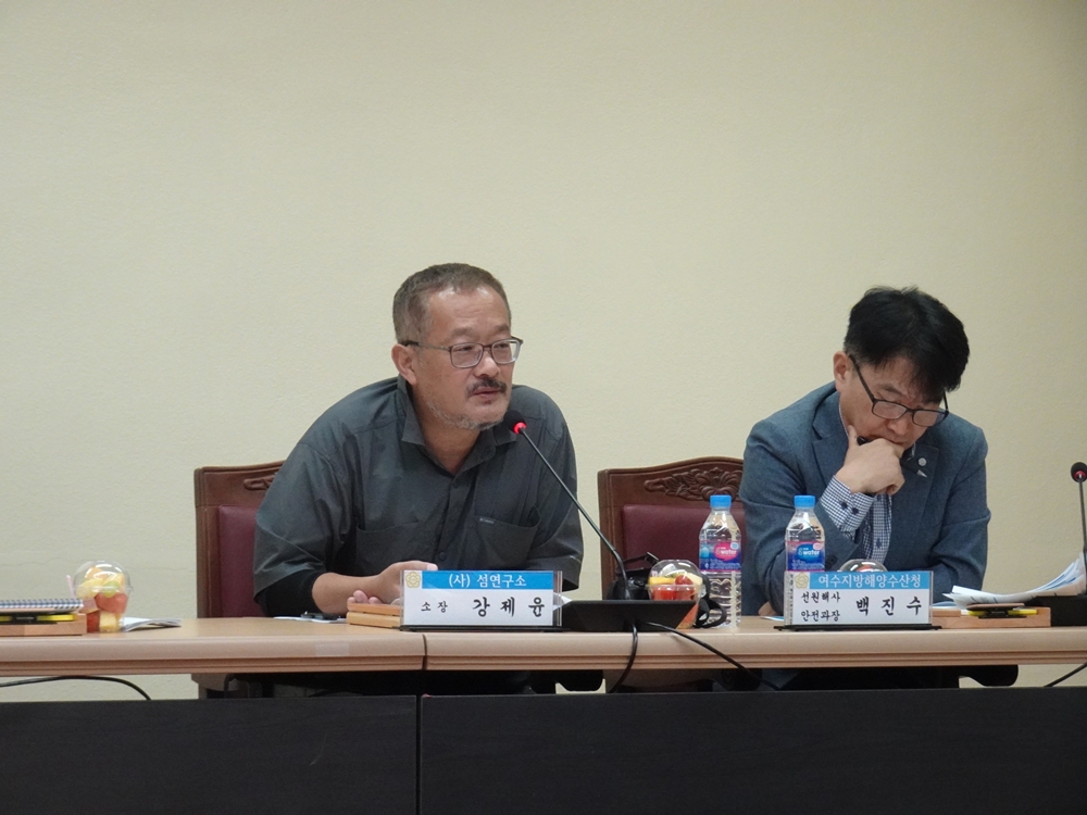 ▲ 사단법인 섬 연구소 강제윤 소장