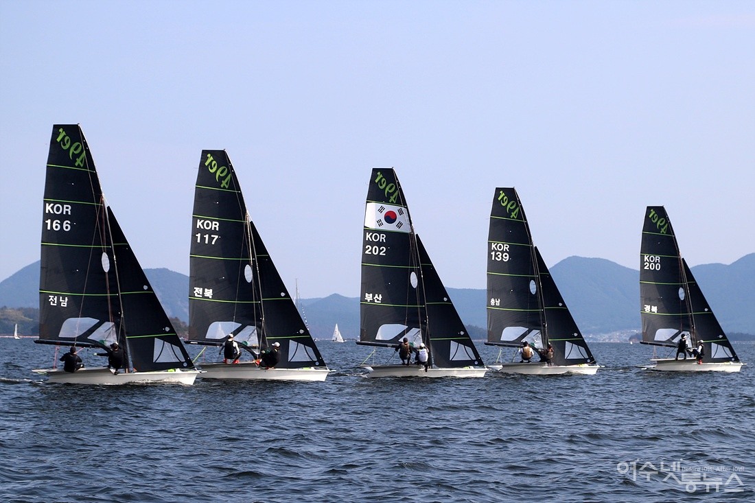 ▲ 요트대회 출발 모습 ⓒ사진제공 정종현