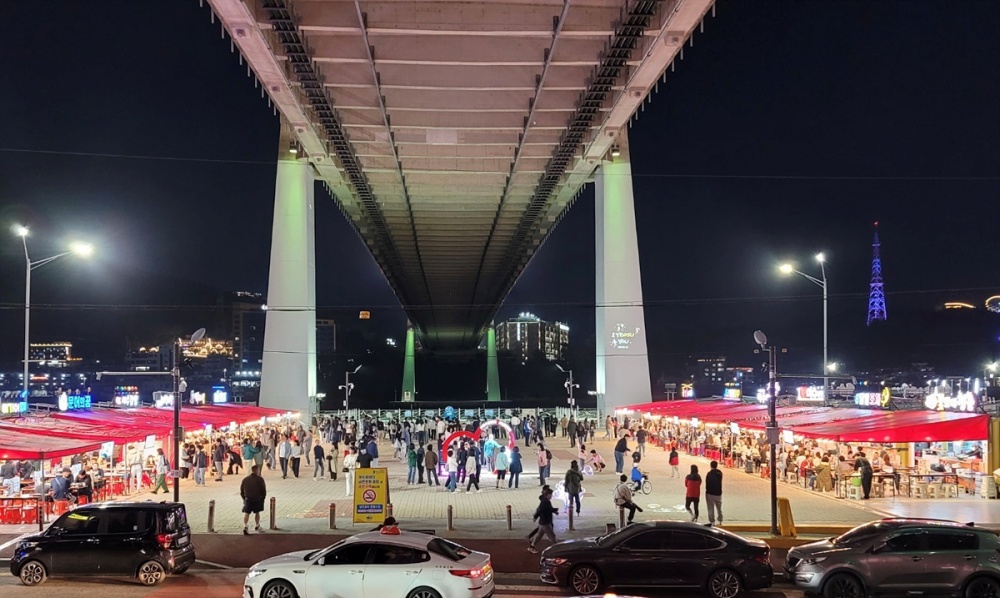 ▲ 여수시 대표 관광콘텐츠 낭만포차