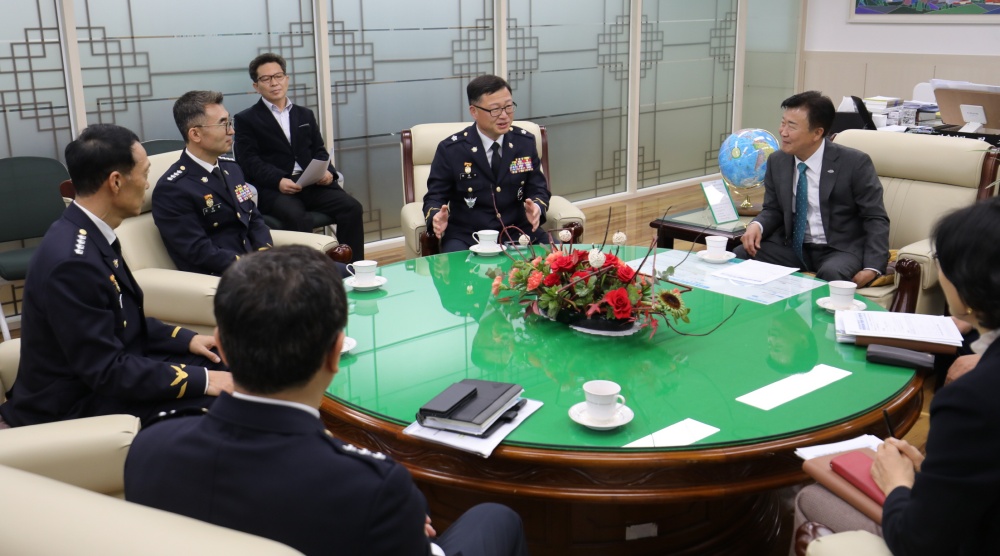 ▲ 환담 및 협의 모습