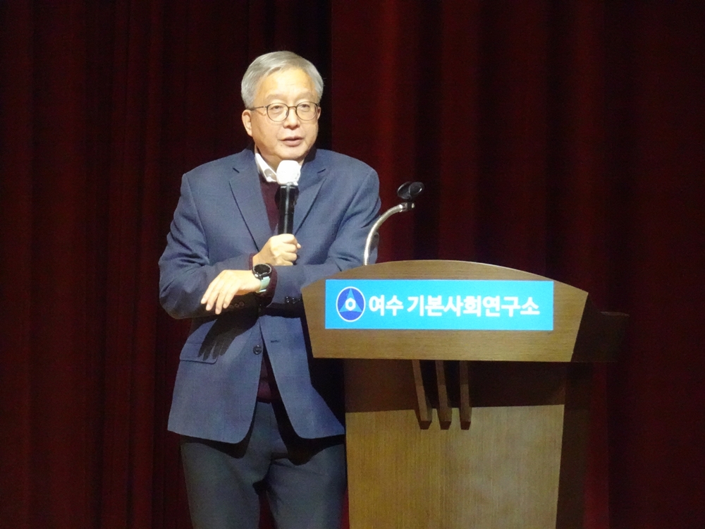 ▲ 사단법인 기본사회 강남훈 이사장