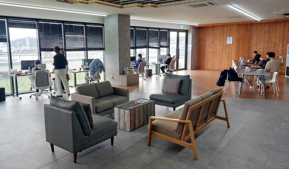 ▲ 여수세계박람회장 국제관에 위치한 워케이션 거점 오피스