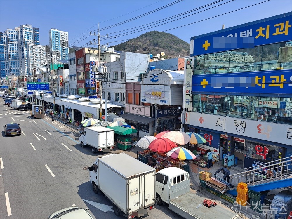 ▲여수 서시장 앞 거리는 한산하기만 하다.  ⓒ조찬현