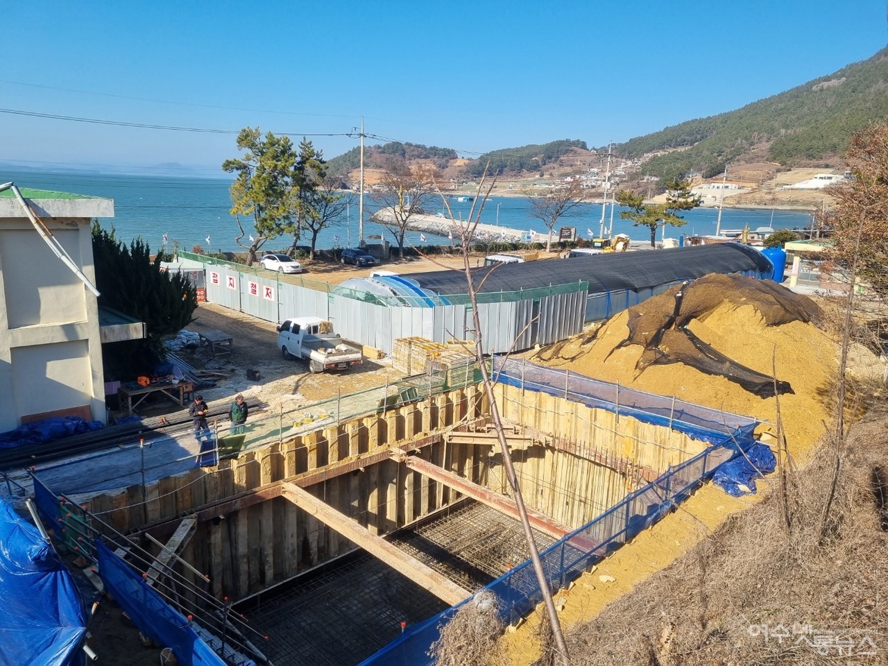 ▲ 화양면 이목초교 부지에 공사주중인 하수처리시설 모습