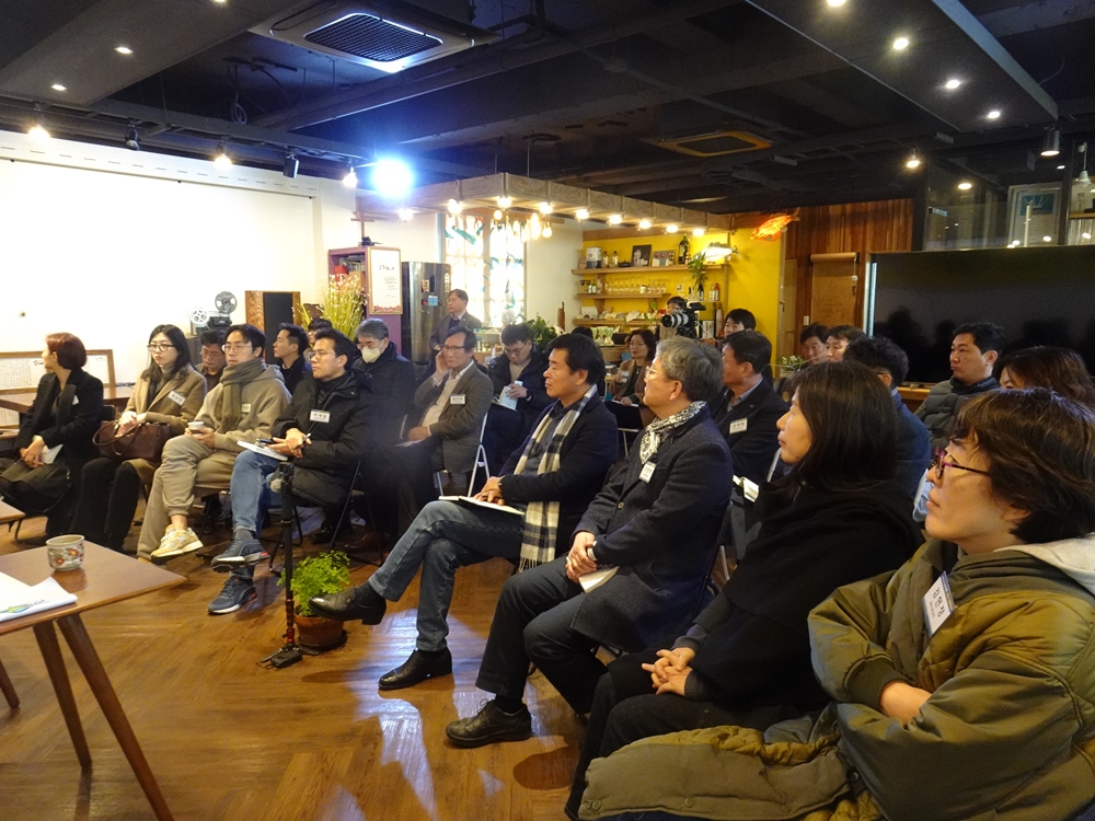 ▲ ‘도시X리브랜딩’ 저자와의 만남이 마련된 여수살롱