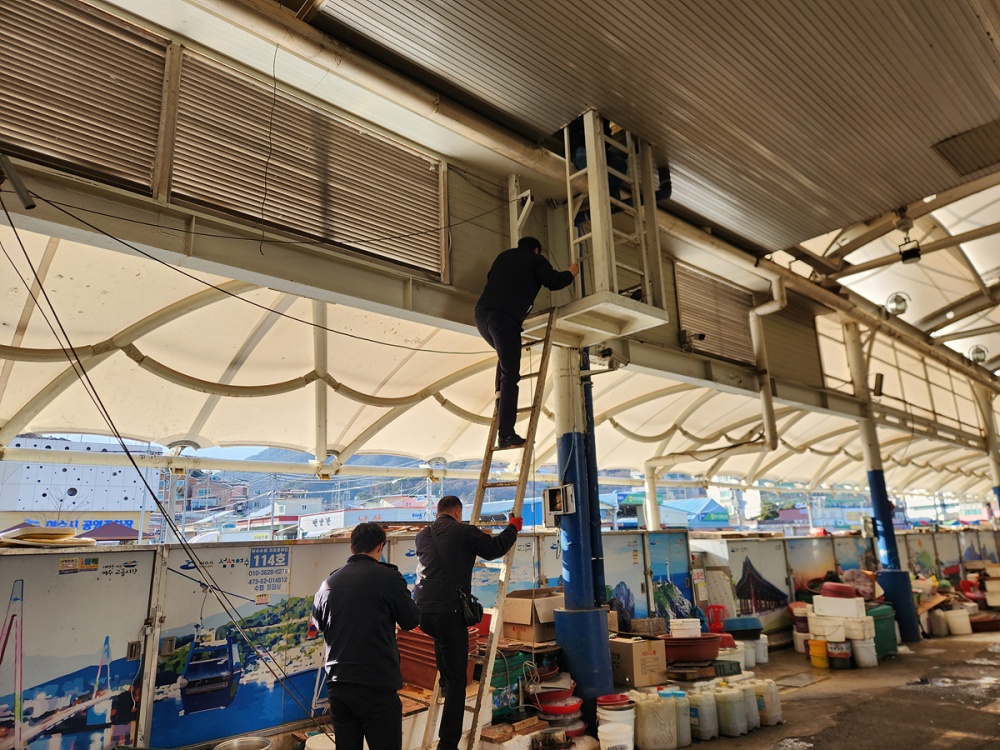 ▲ 전통시장 합동점검 모습