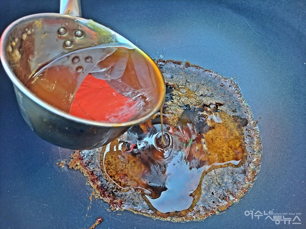 ▲옛날 방식 그대로 정성스레 빚은 가마솥 수제 쌀조청이다. ⓒ조찬현