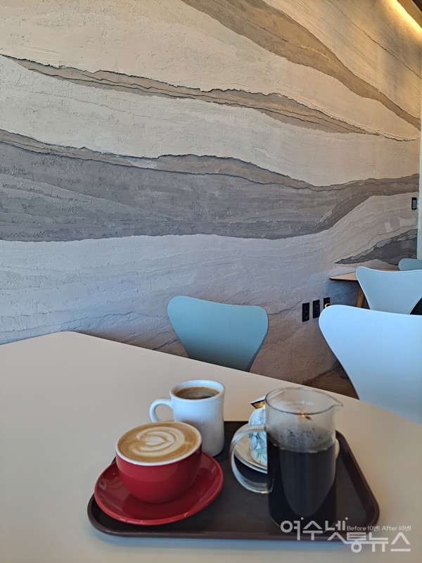 ▲박용균 대표가 직접 로스팅한 커피 맛은 단연 독보적이다.  ⓒ조찬현