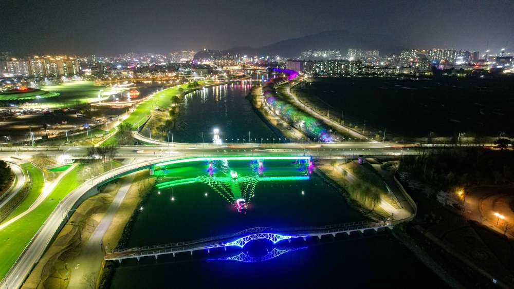 ▲ 야간 수상퍼레이드