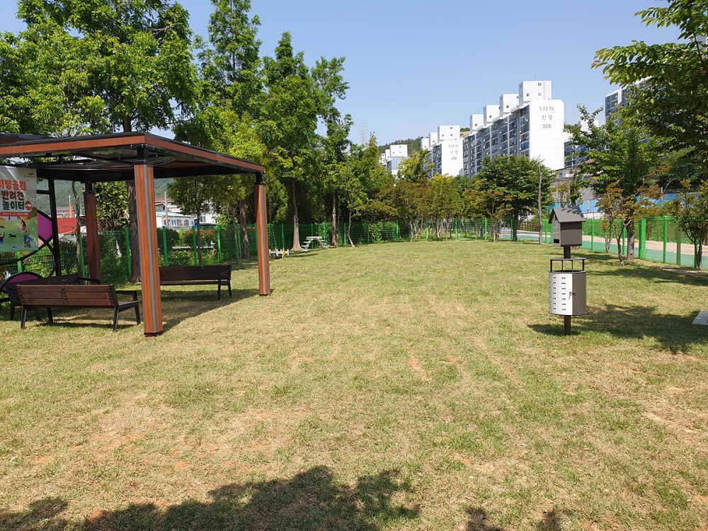 ▲ 미평공원 내 반려견 놀이터 