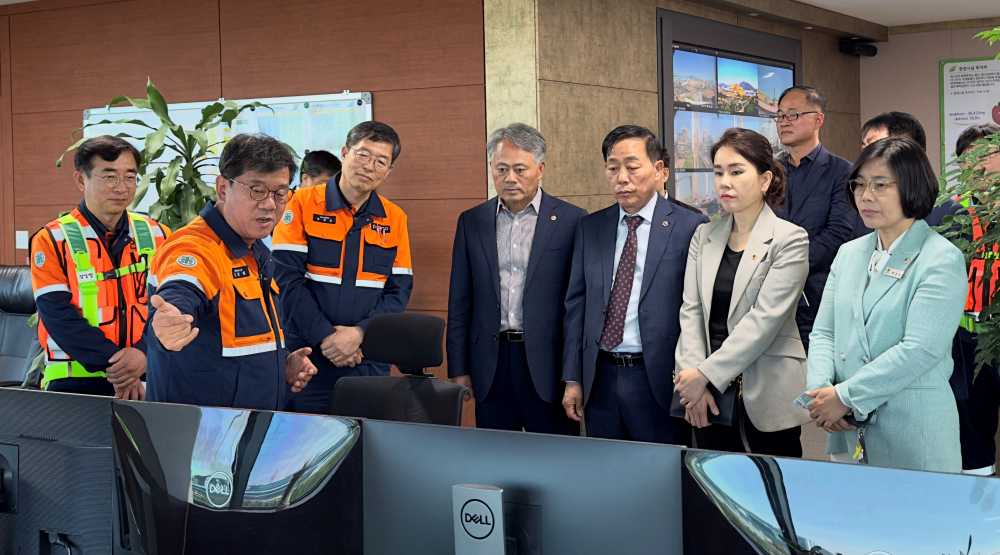 ▲ 노후산업단지특위 여수.광양국가산단 현장 방문