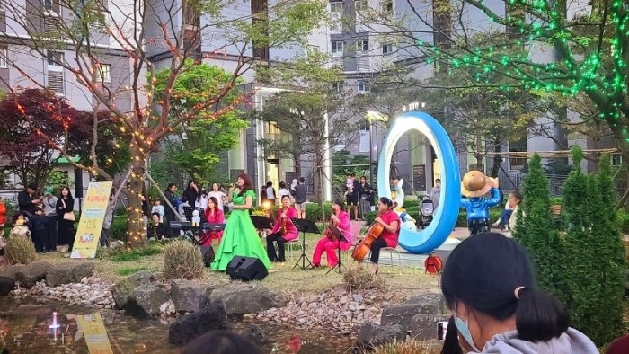 ▲ 룩스 앙상블 '아파트 in 클래식' 