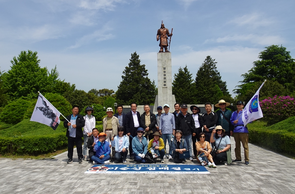 ▲ 이순신장군 참배길 걷기 행사 참석자