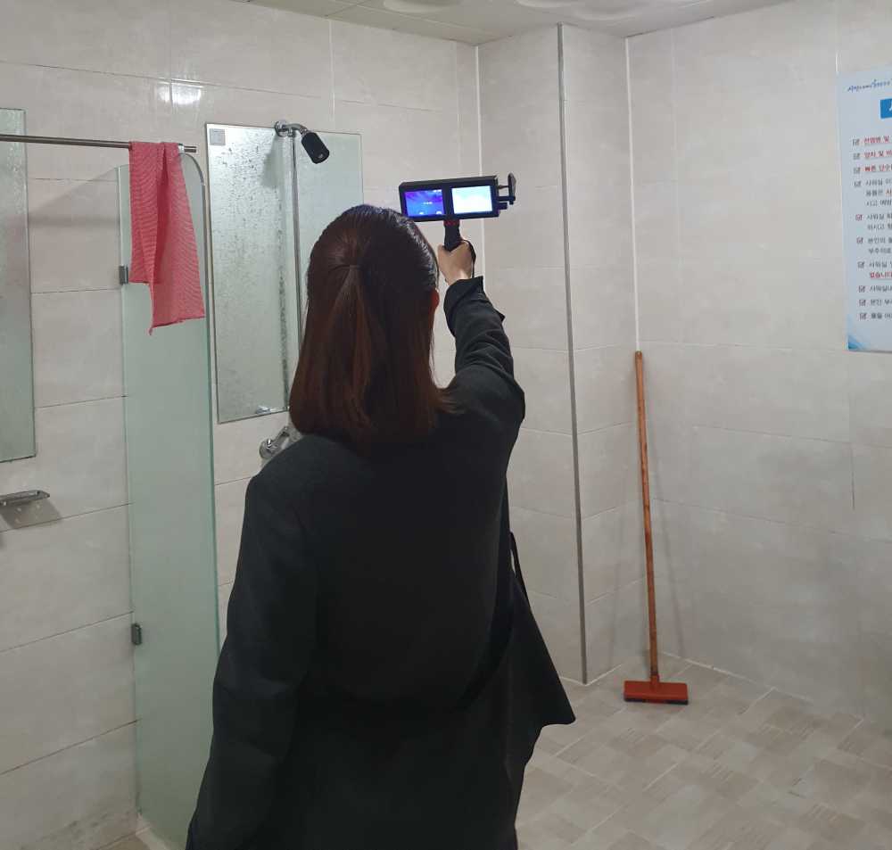 ▲  경기장 불법촬영카메라 합동점검 모습