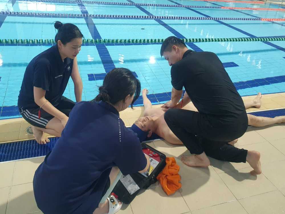 ▲ 진남수영장 인명구조 교육