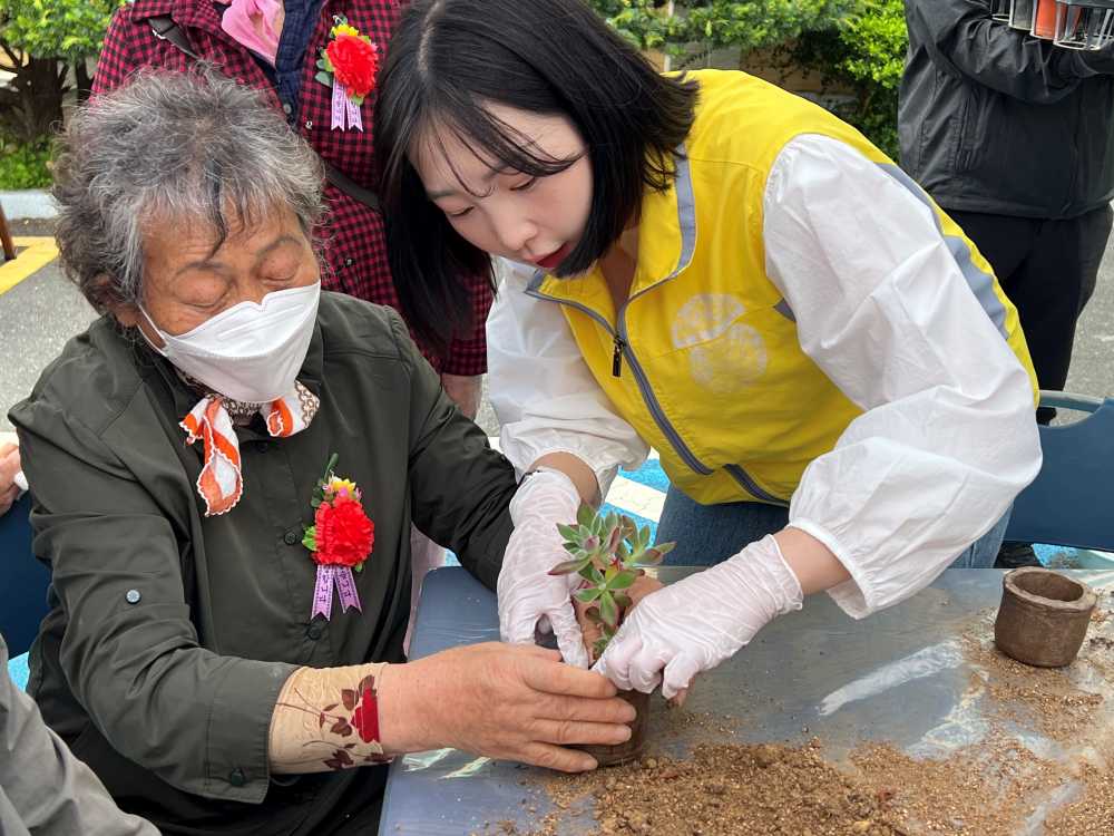 ▲ 탄소중립 커피찌꺼기 화분체험