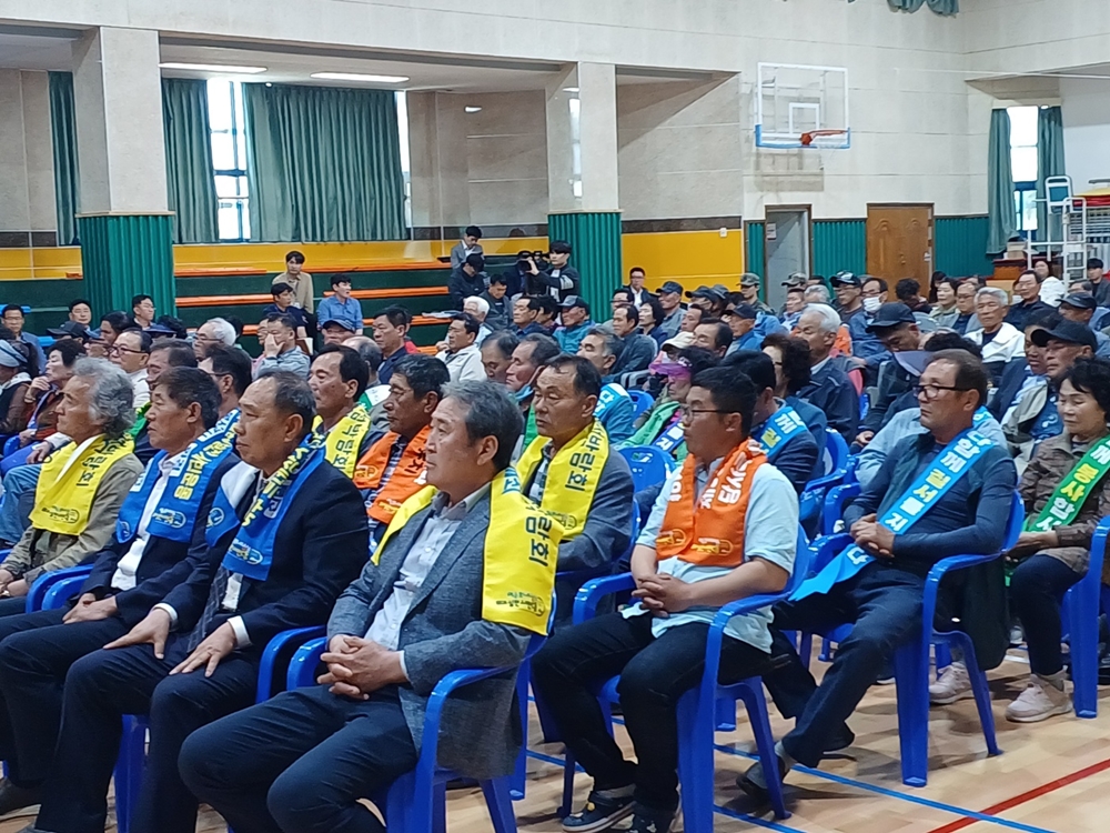 ▲ ‘주민과의 열린 대화’ 에 함께 한 남면 주민